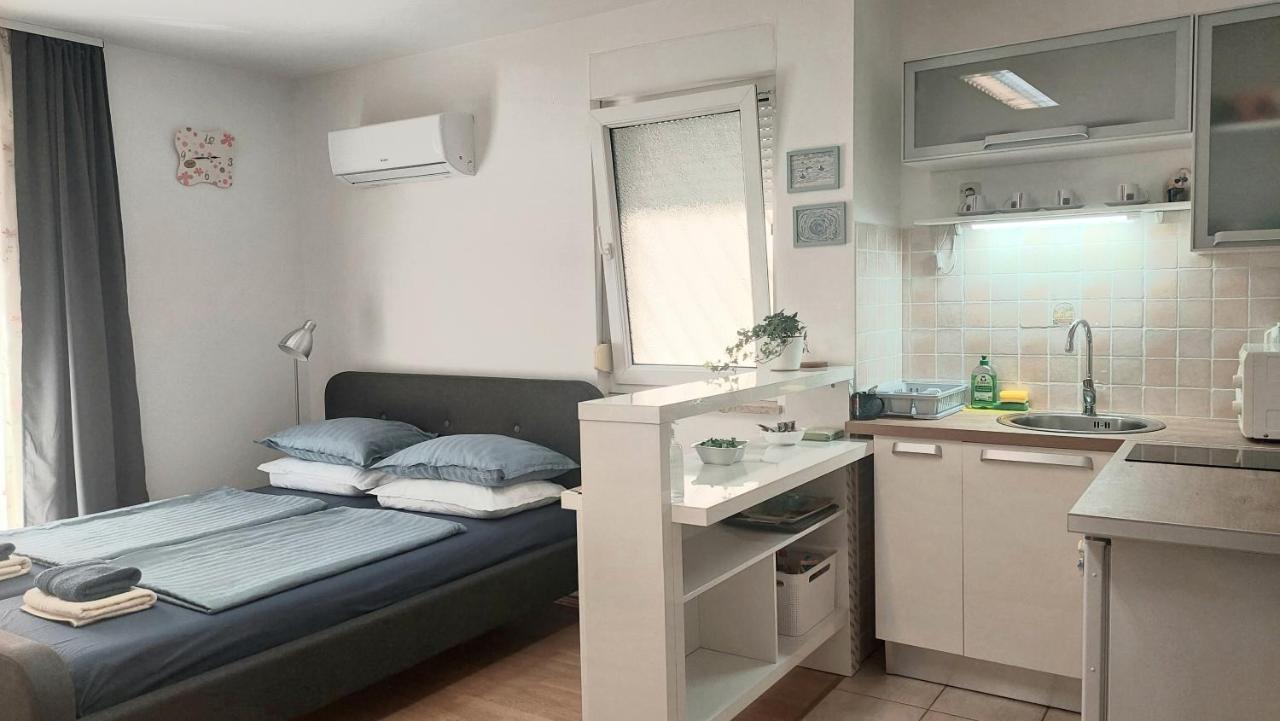 Studio 7Even Ground Floor Πούλα Εξωτερικό φωτογραφία